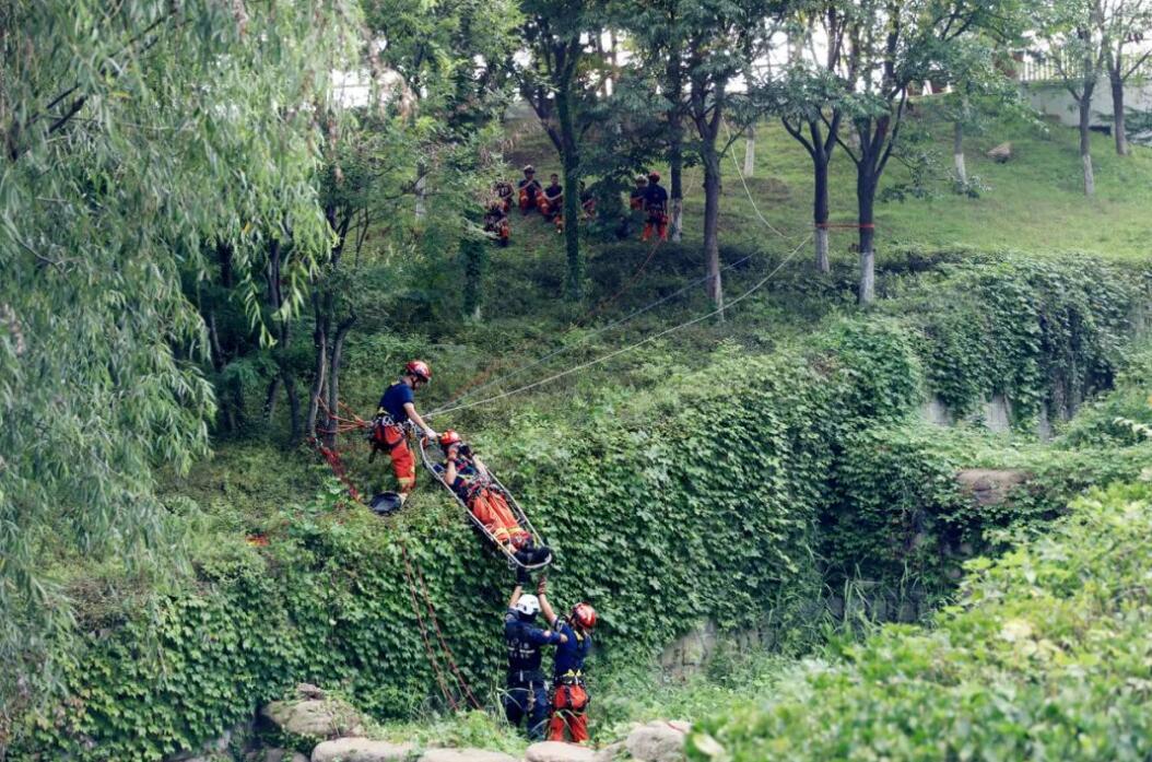 高空山岳繩索綜合救援